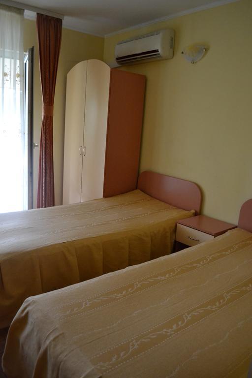 Pension Coral Бая-Маре Экстерьер фото