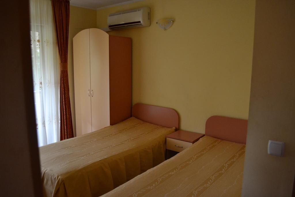 Pension Coral Бая-Маре Номер фото